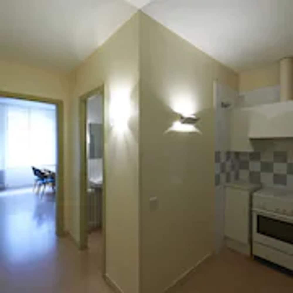 Apartamentos Montserrat Abat Marcet المظهر الخارجي الصورة